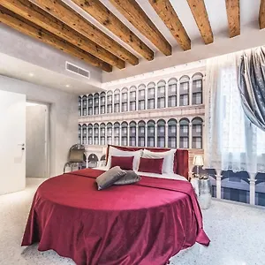 Rialto Luxury Flat , Venice Italy